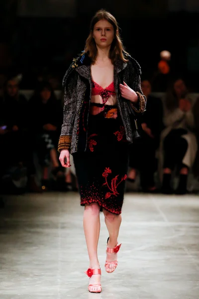 Look 7